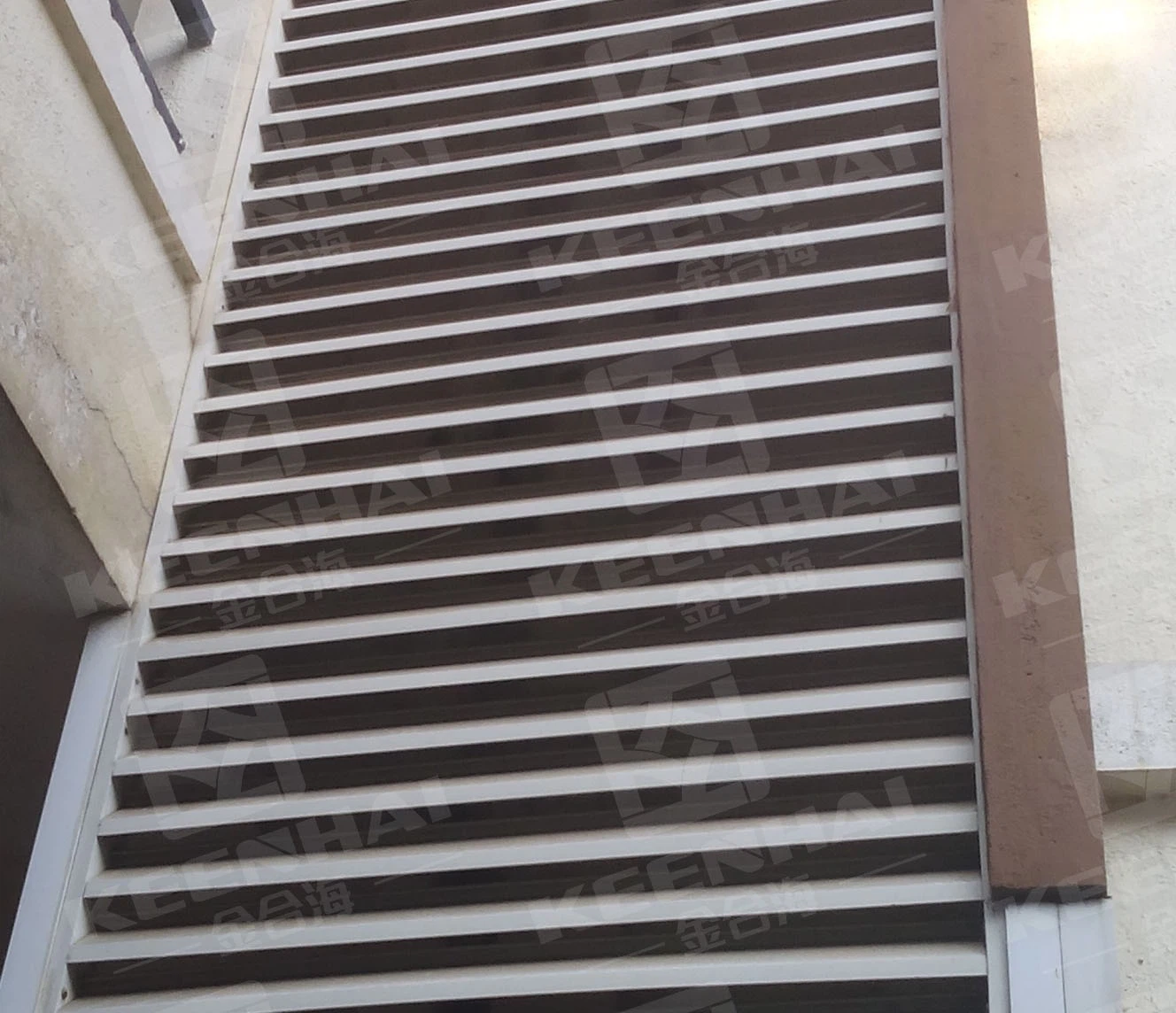 Quiet, Efficient Airflow Quiet, Efficient Airflow